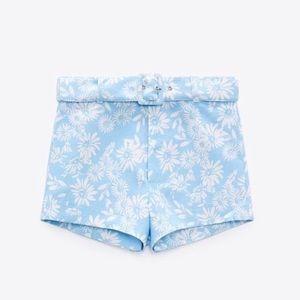 Zara floral print blue and white high waisted shorts with belt! Size small